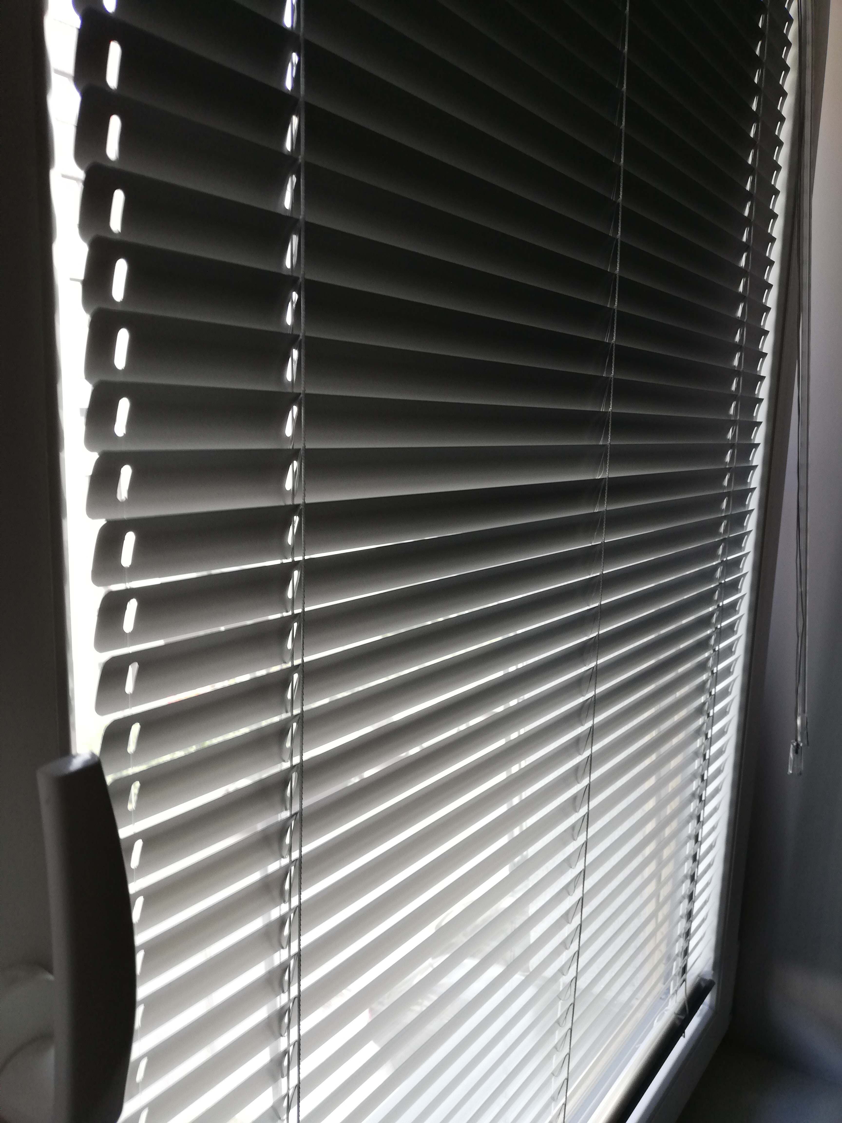 żaluzje aluminiowe 25 mm